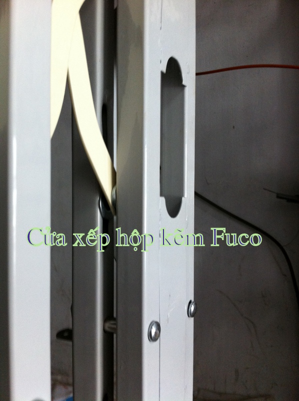 Cửa xếp hộp kẽm nan đặc Fuco